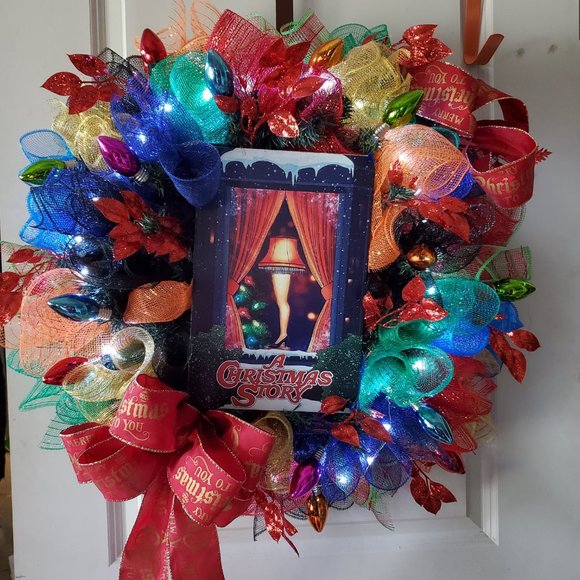 A Christmas Story Movie Wreath - Picture 2 of 9